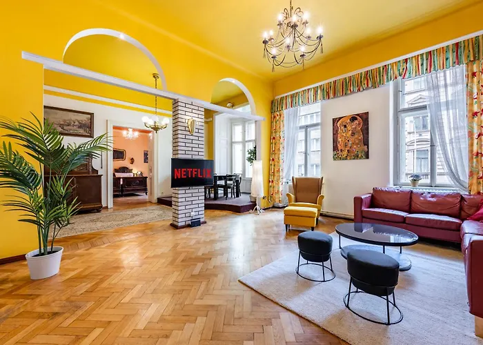 Baroque Grand Xxl - Center - 160 M2 Prague