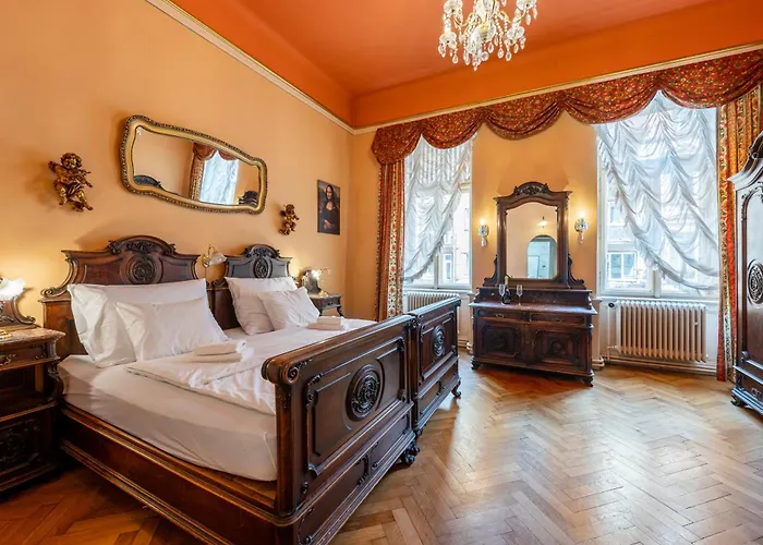 Baroque Grand Xxl - Center - 160 M2 *